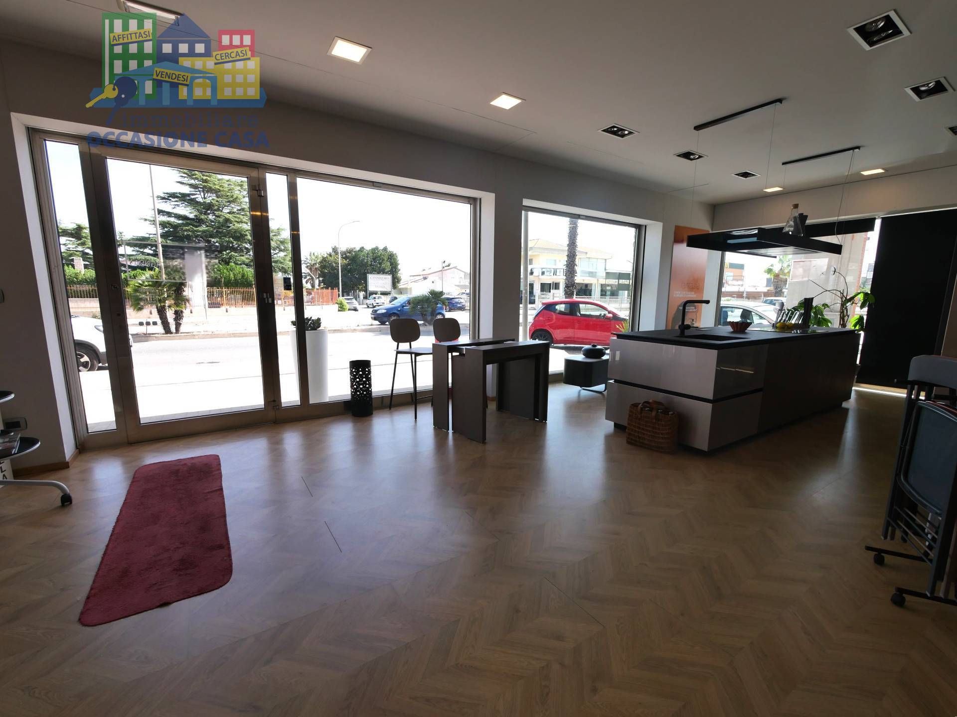 Locale commerciale in vendita a Ragusa