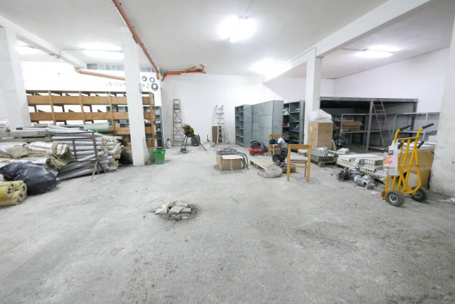 locale Artigianale in vendita a Ragusa