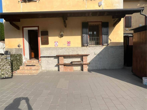 Appartamento con Giardino/Terrazzo a Serramazzoni