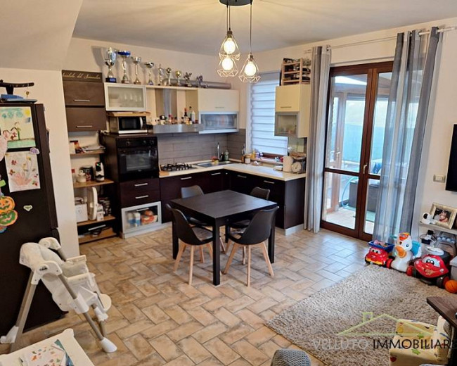 Appartamento ingresso indipendente in Vendita a Trecastelli