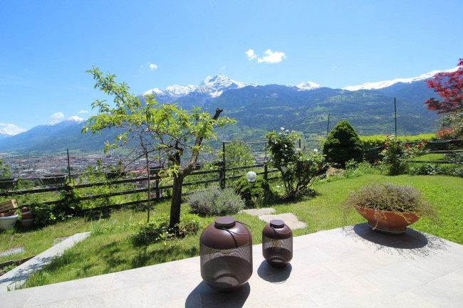 villa a schiera a Aosta