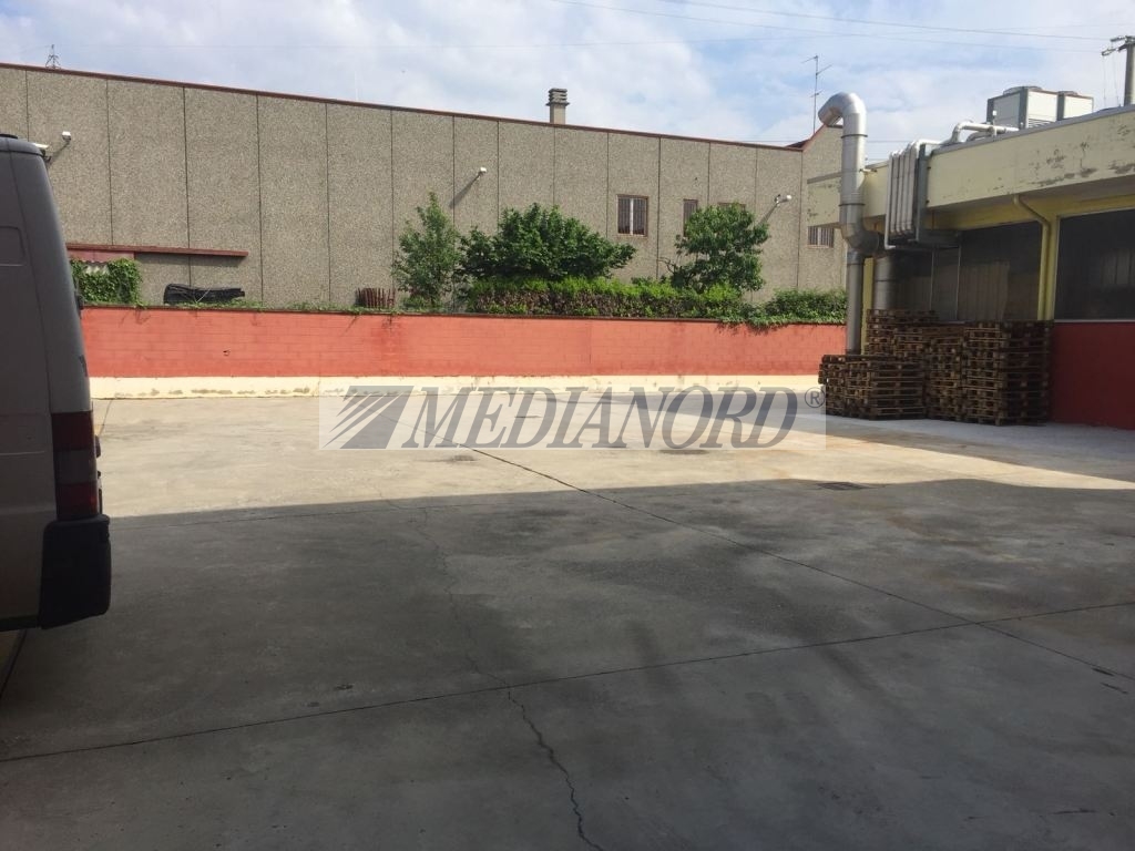 Capannone Industriale in Affitto - Foto 2