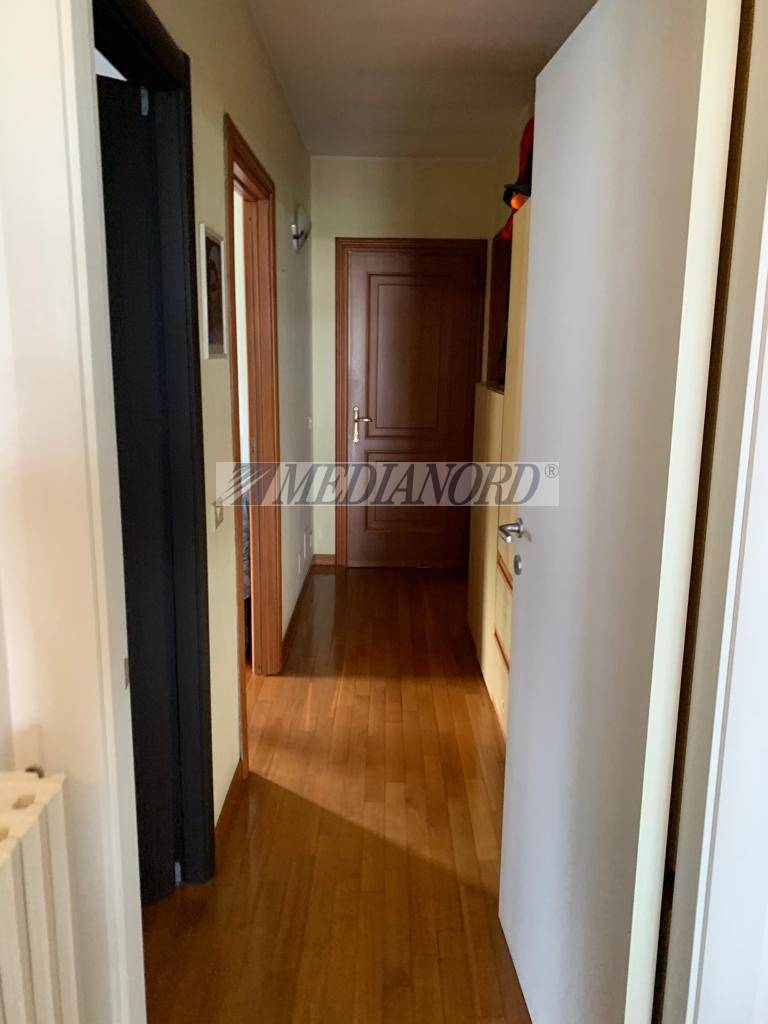 Capannone Commerciale in Vendita - Foto 11