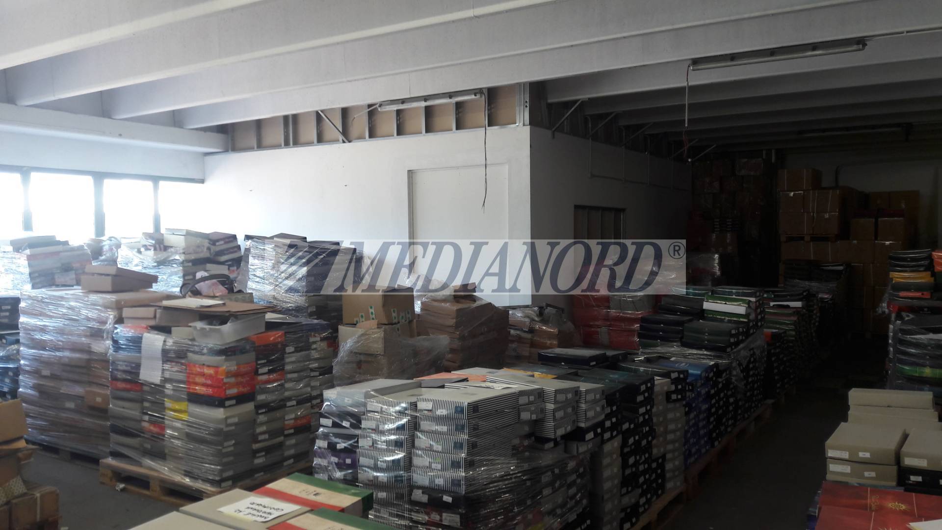 Capannone Commerciale in Affitto - Foto 9