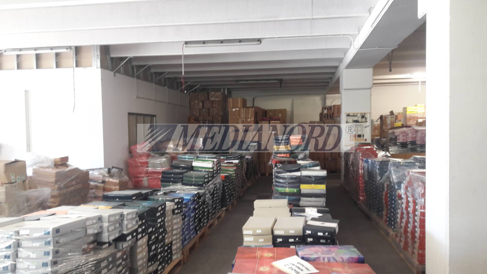 Capannone Commerciale in Affitto - Foto 11