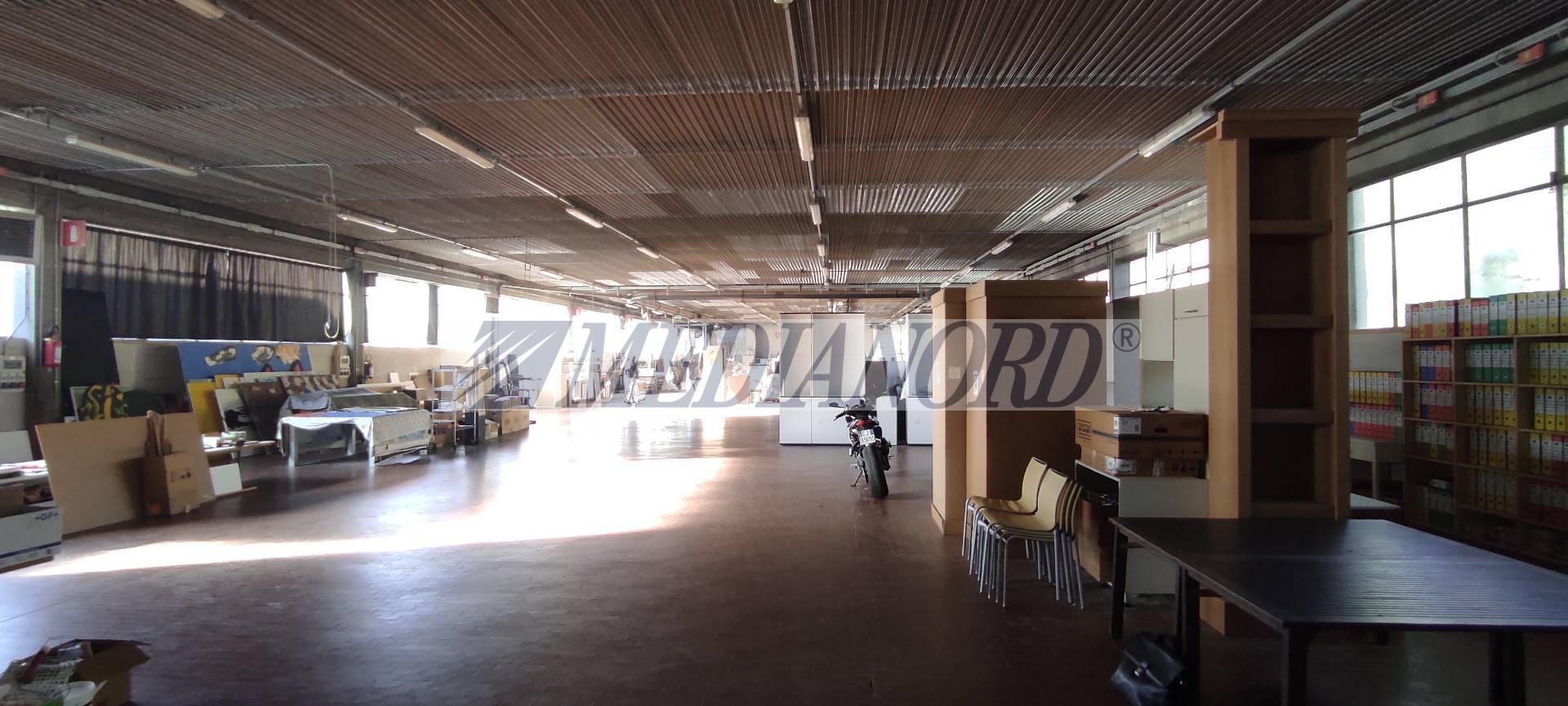 Capannone Industriale in Affitto - Foto 2