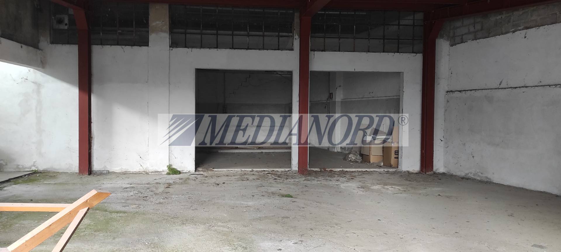 Capannone Commerciale in Vendita - Foto 11