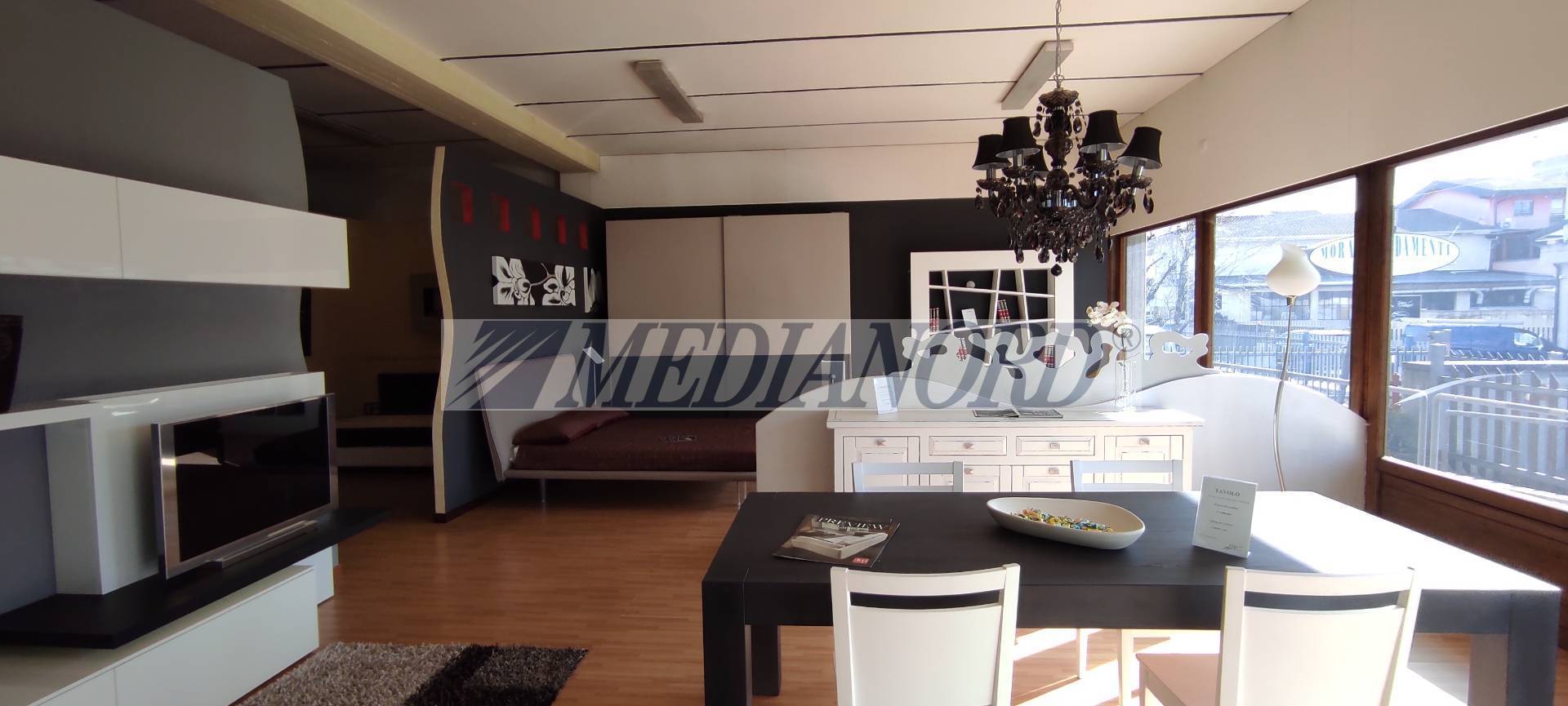 Capannone Commerciale in Vendita - Foto 2