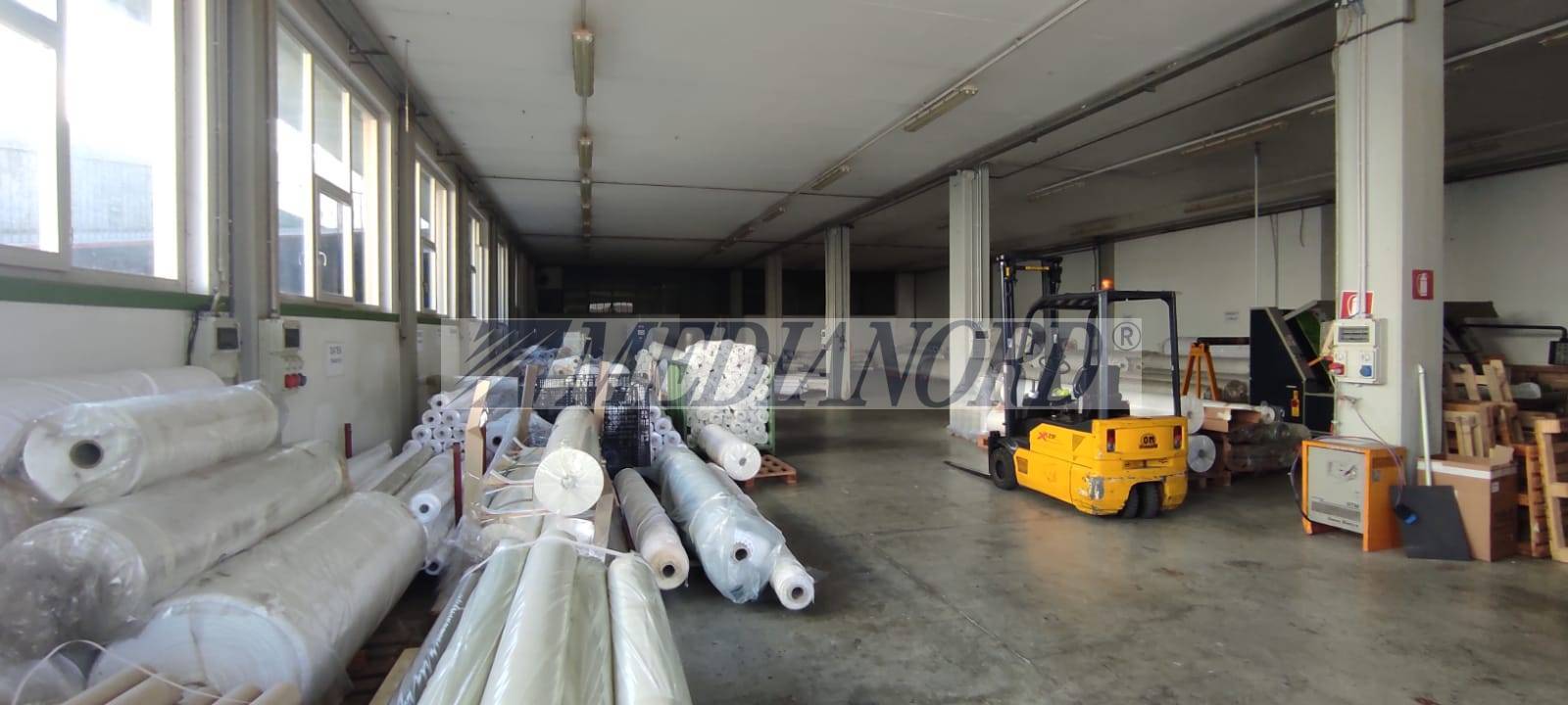 Capannone Industriale in Vendita - Foto 2