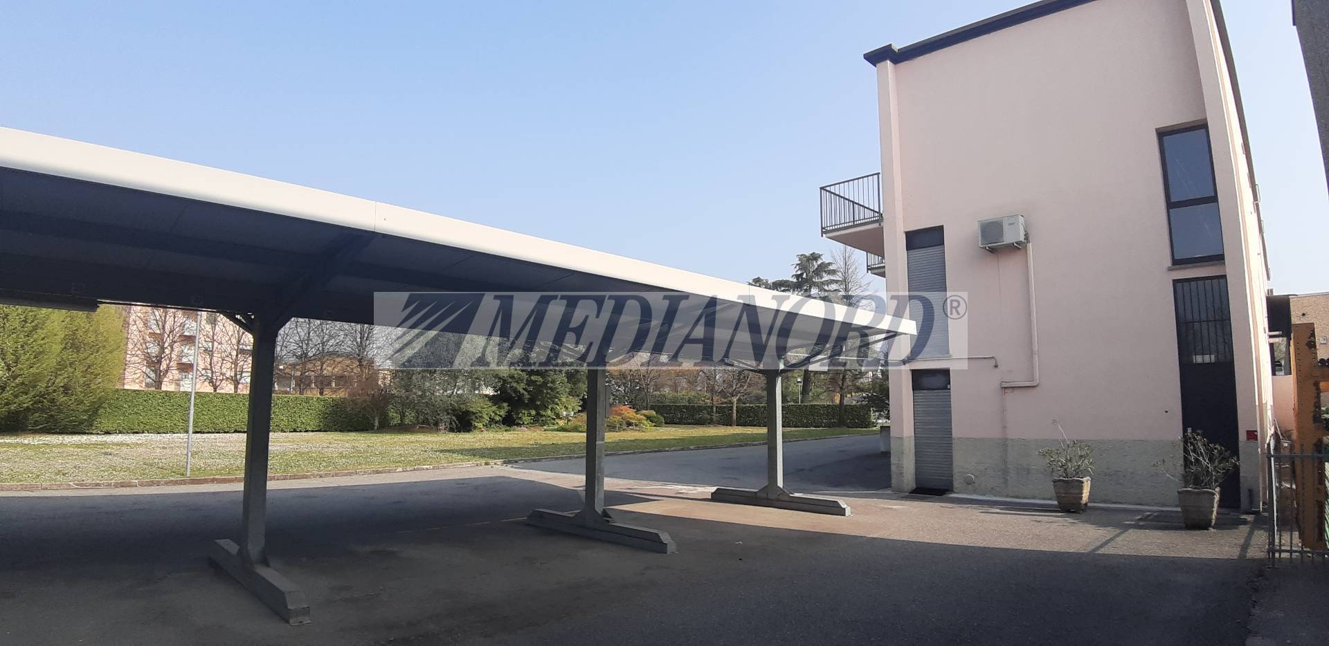Capannone Commerciale in Vendita - Foto 2