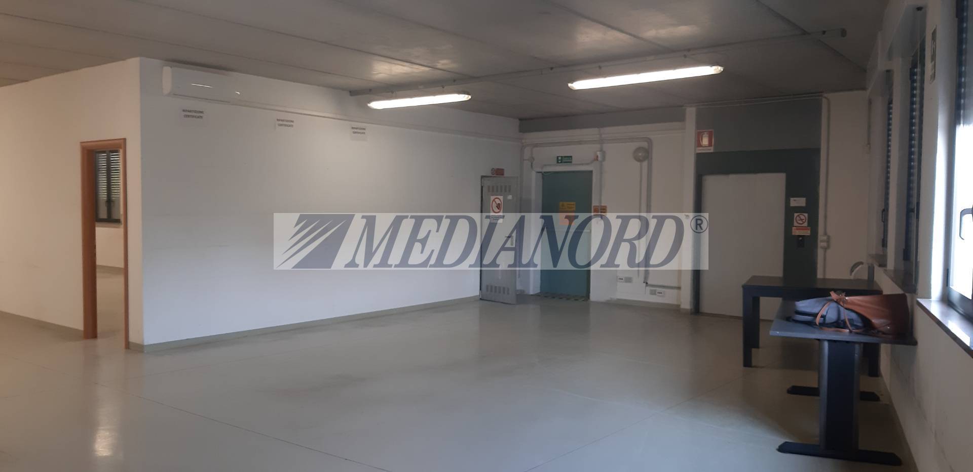 Capannone Commerciale in Vendita - Foto 12