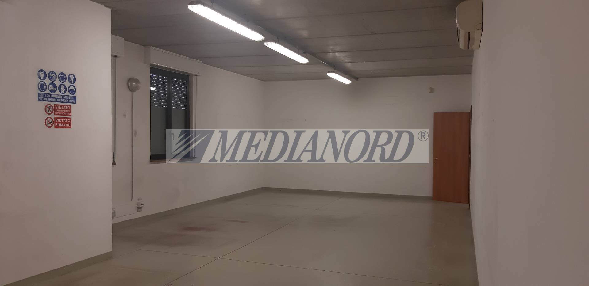 Capannone Commerciale in Vendita - Foto 14