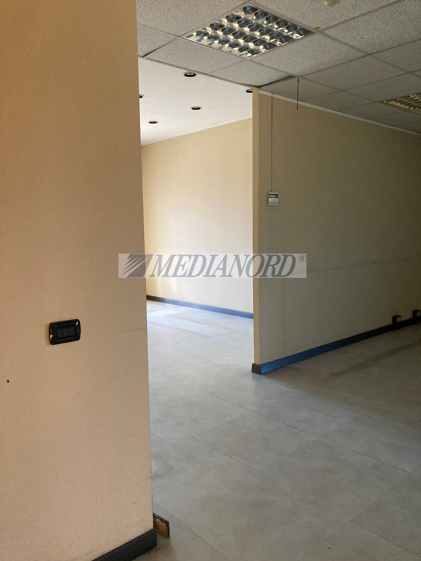 Capannone Industriale in Affitto - Foto 10