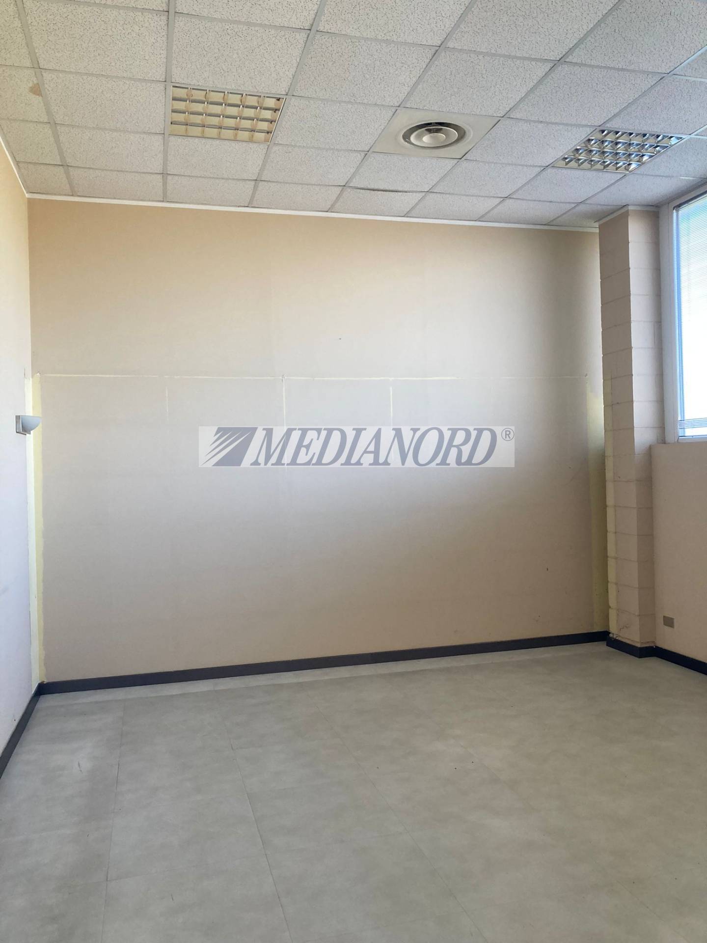 Capannone Industriale in Affitto - Foto 11