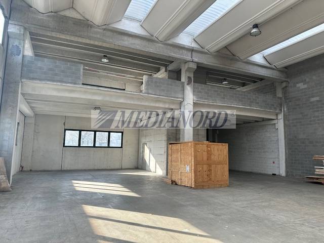 Capannone Industriale in Vendita - Foto 2