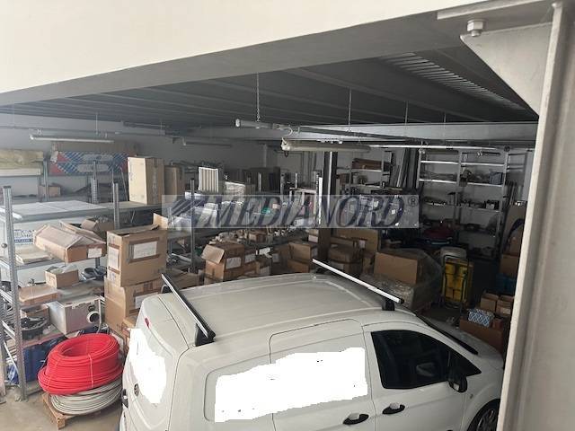 Capannone Industriale in Vendita - Foto 4