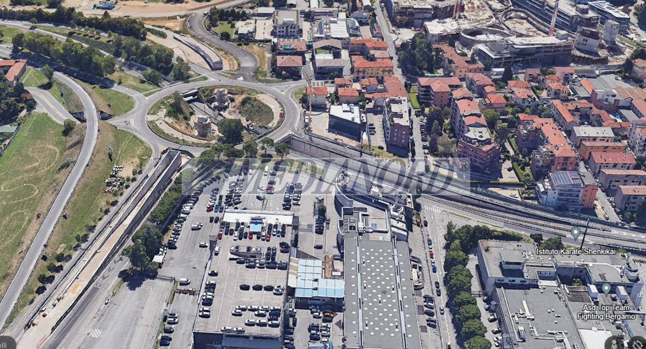 Terreno Commerciale in Vendita - Foto 2