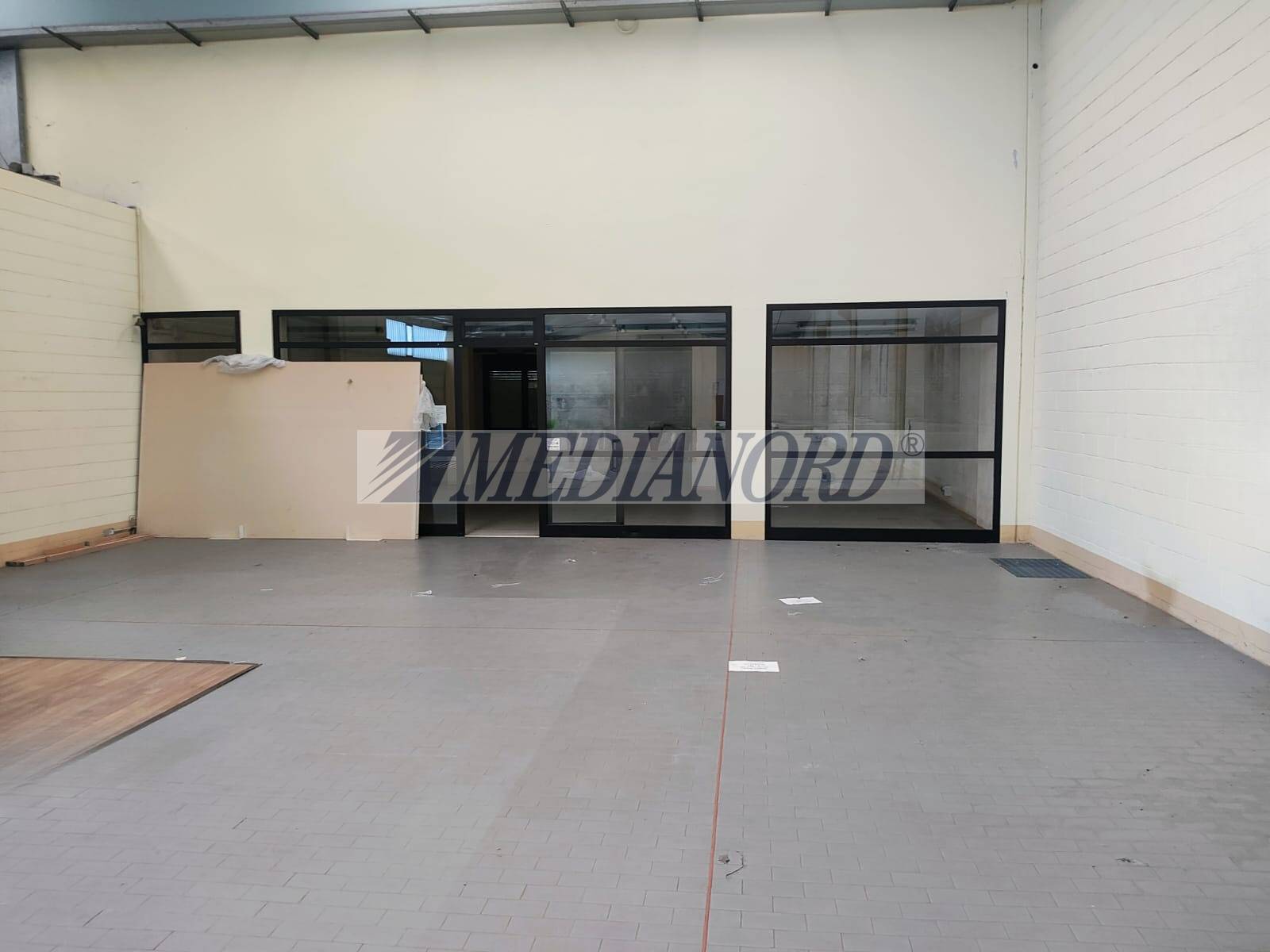 Capannone Commerciale in Vendita - Foto 6