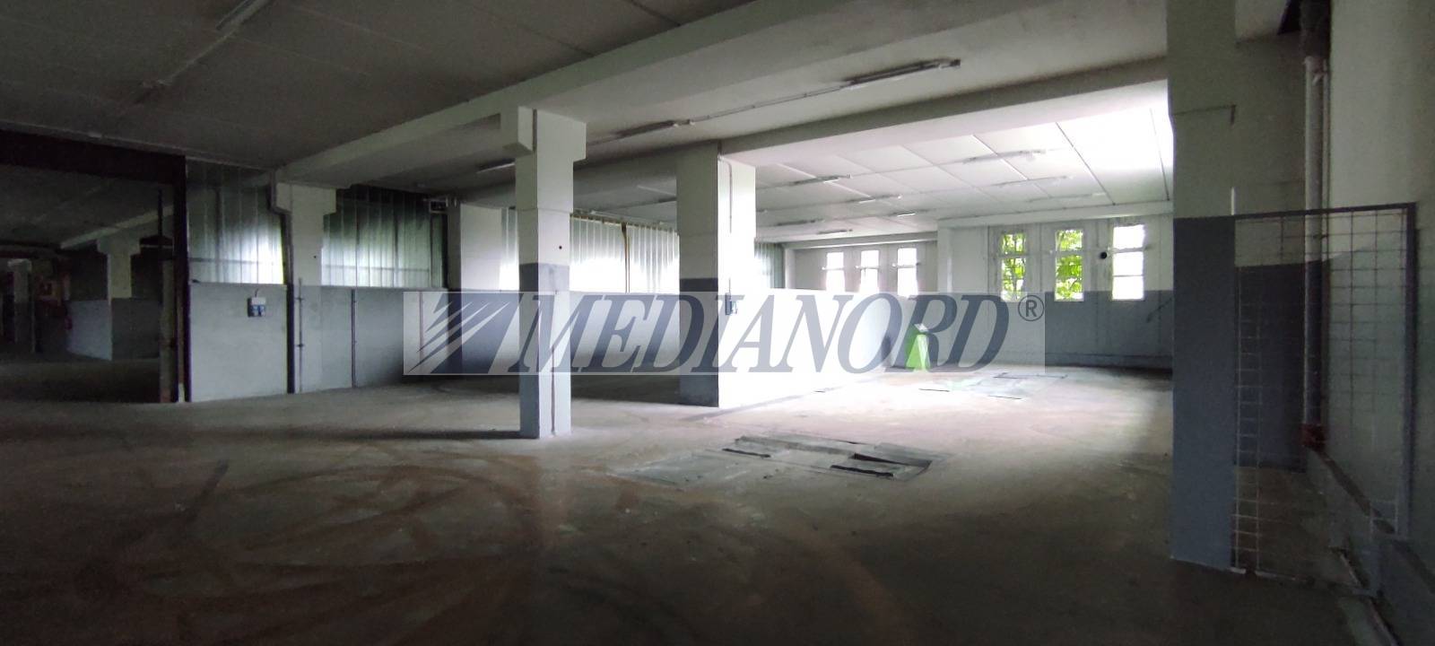 Capannone Commerciale in Vendita - Foto 7