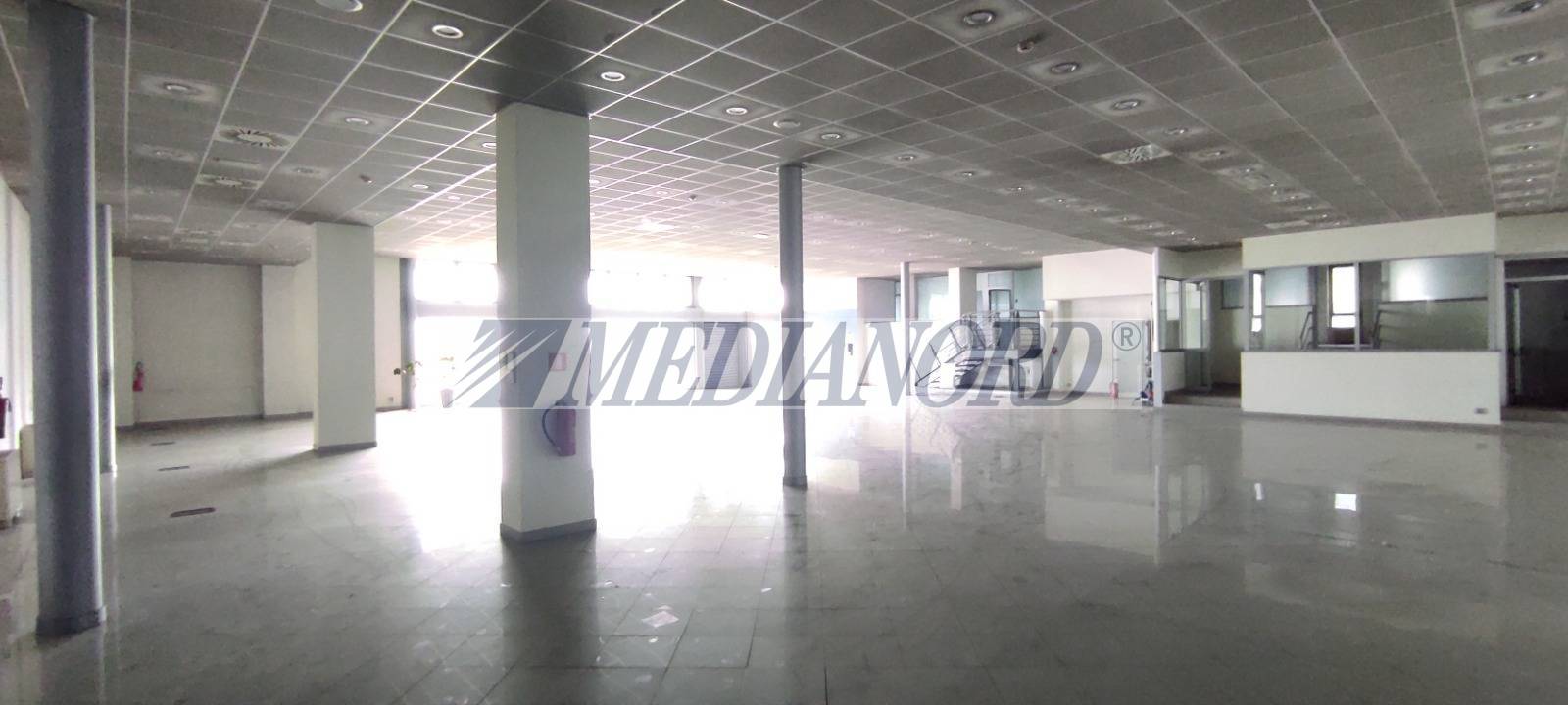 Capannone Commerciale in Affitto - Foto 17