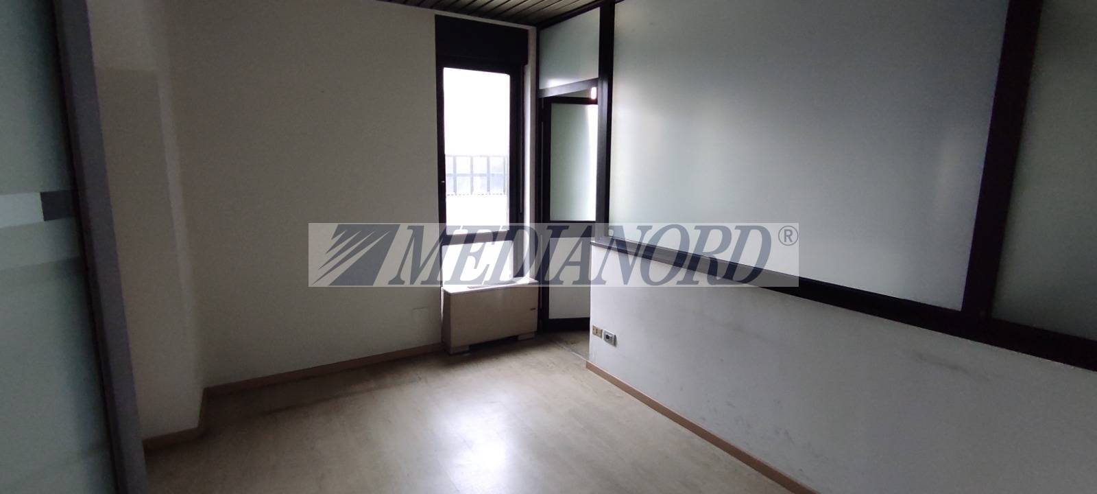 Capannone Commerciale in Affitto - Foto 22