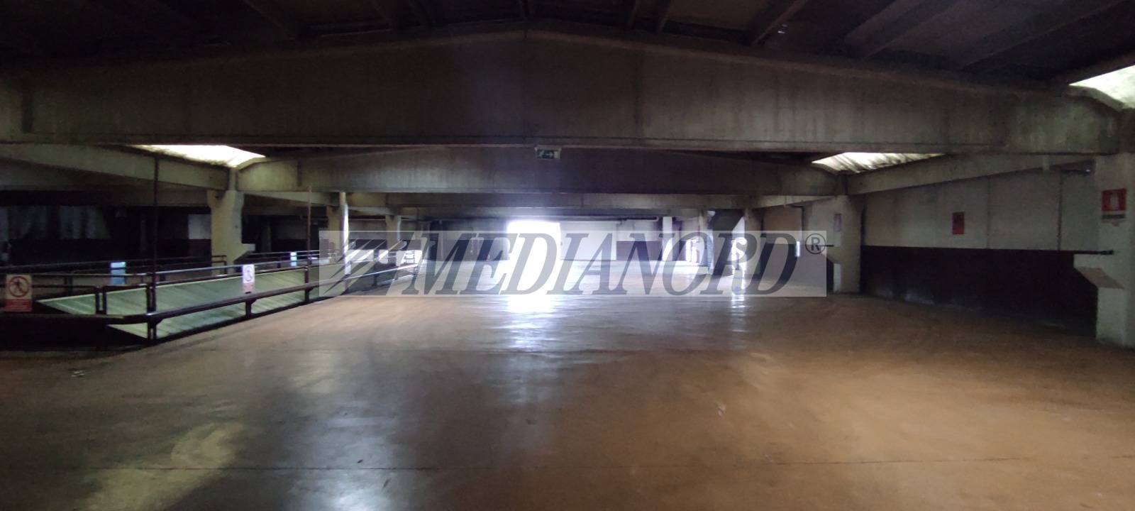 Capannone Commerciale in Affitto - Foto 32