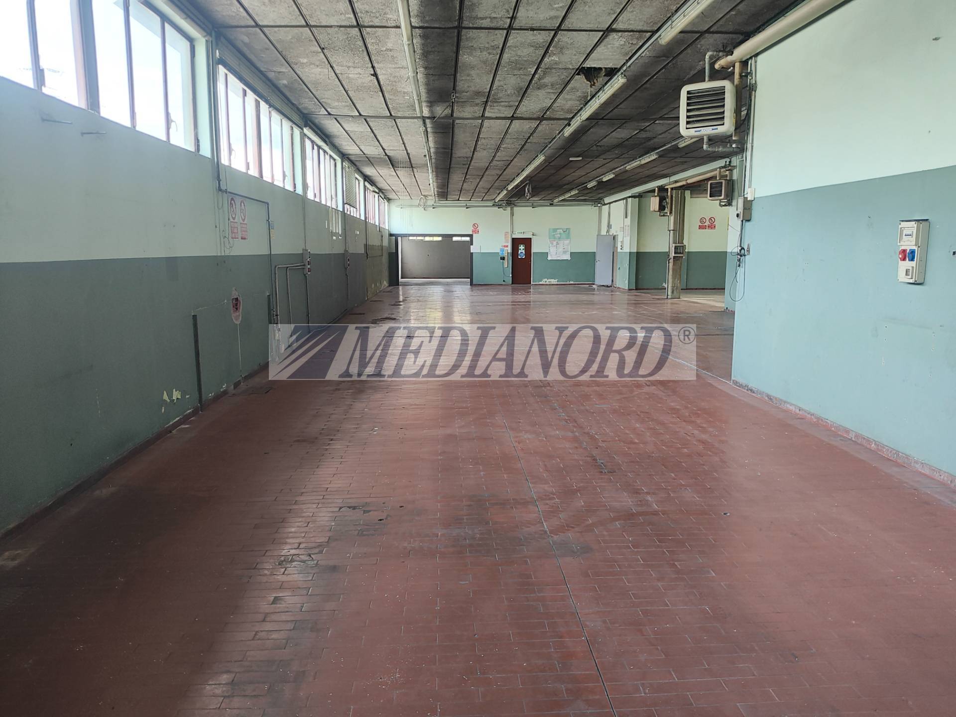 Capannone Industriale in Affitto - Foto 2