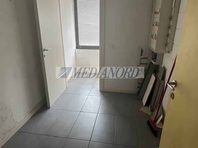Negozio - Locale Commerciale in Vendita - Foto 12