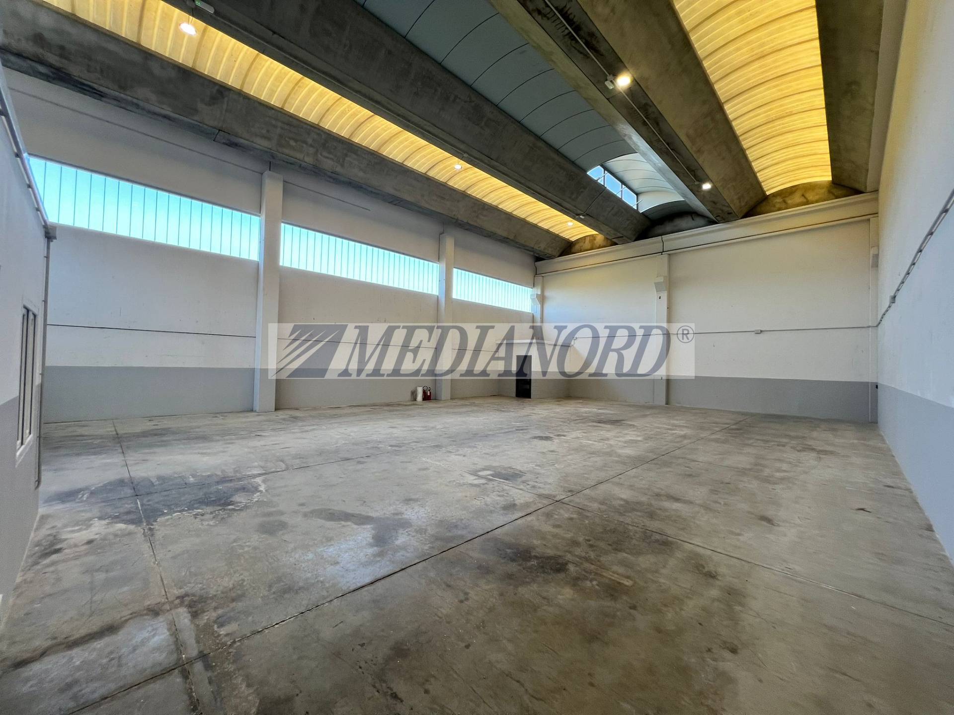 Capannone Industriale in Affitto - Foto 2