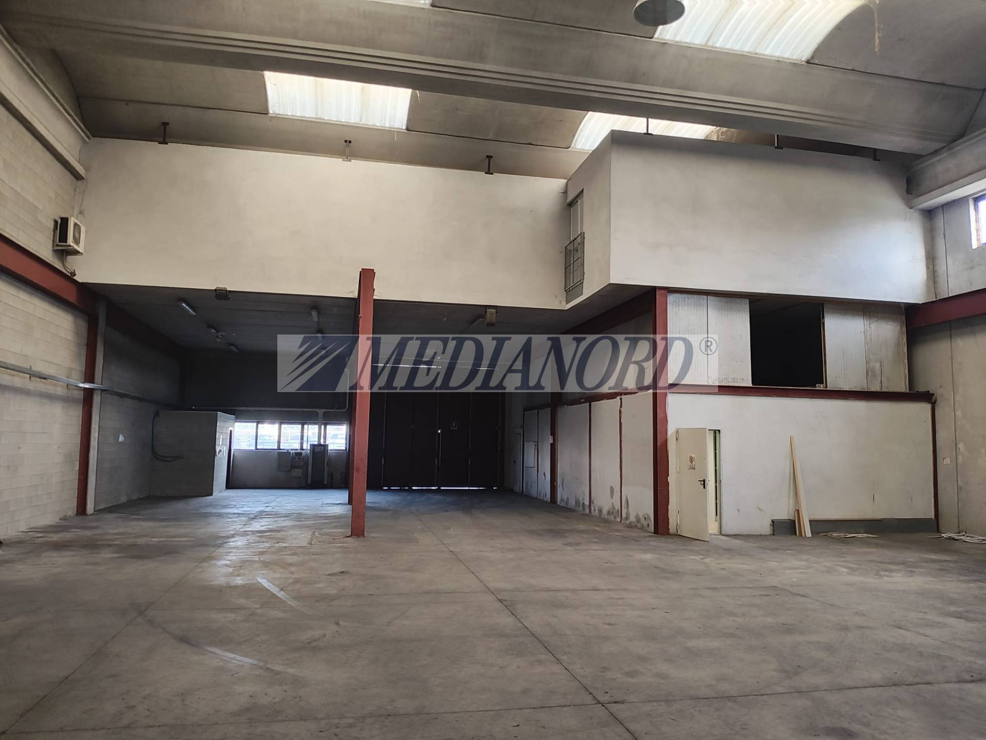 Capannone Industriale in Affitto - Foto 2