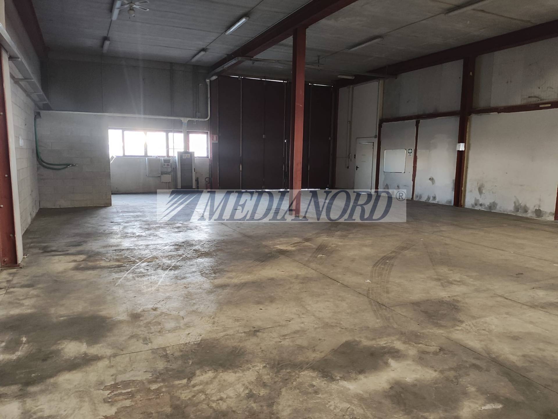 Capannone Industriale in Vendita - Foto 2
