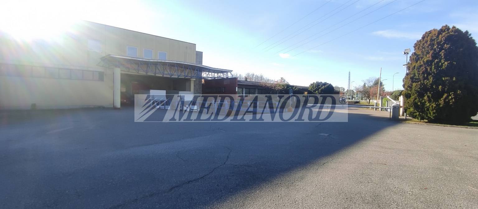 Capannone Industriale in Vendita - Foto 2