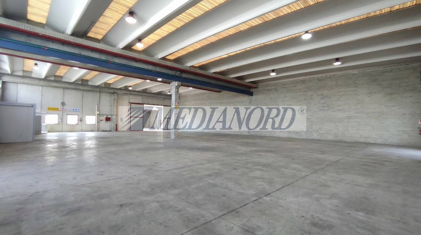 Capannone Industriale in Affitto - Foto 2
