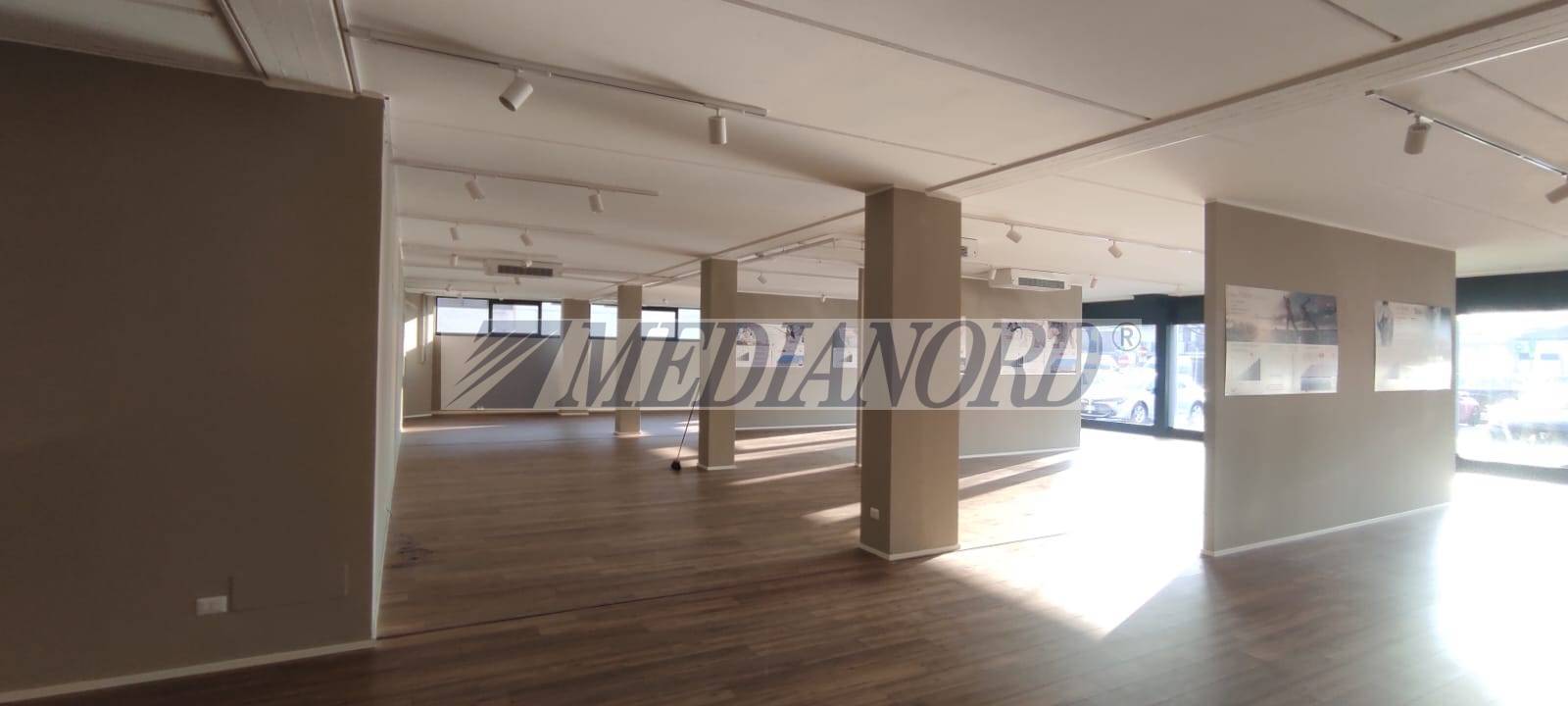 Negozio - Locale Commerciale in Affitto - Foto 4