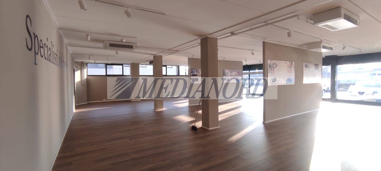 Negozio - Locale Commerciale in Affitto - Foto 8