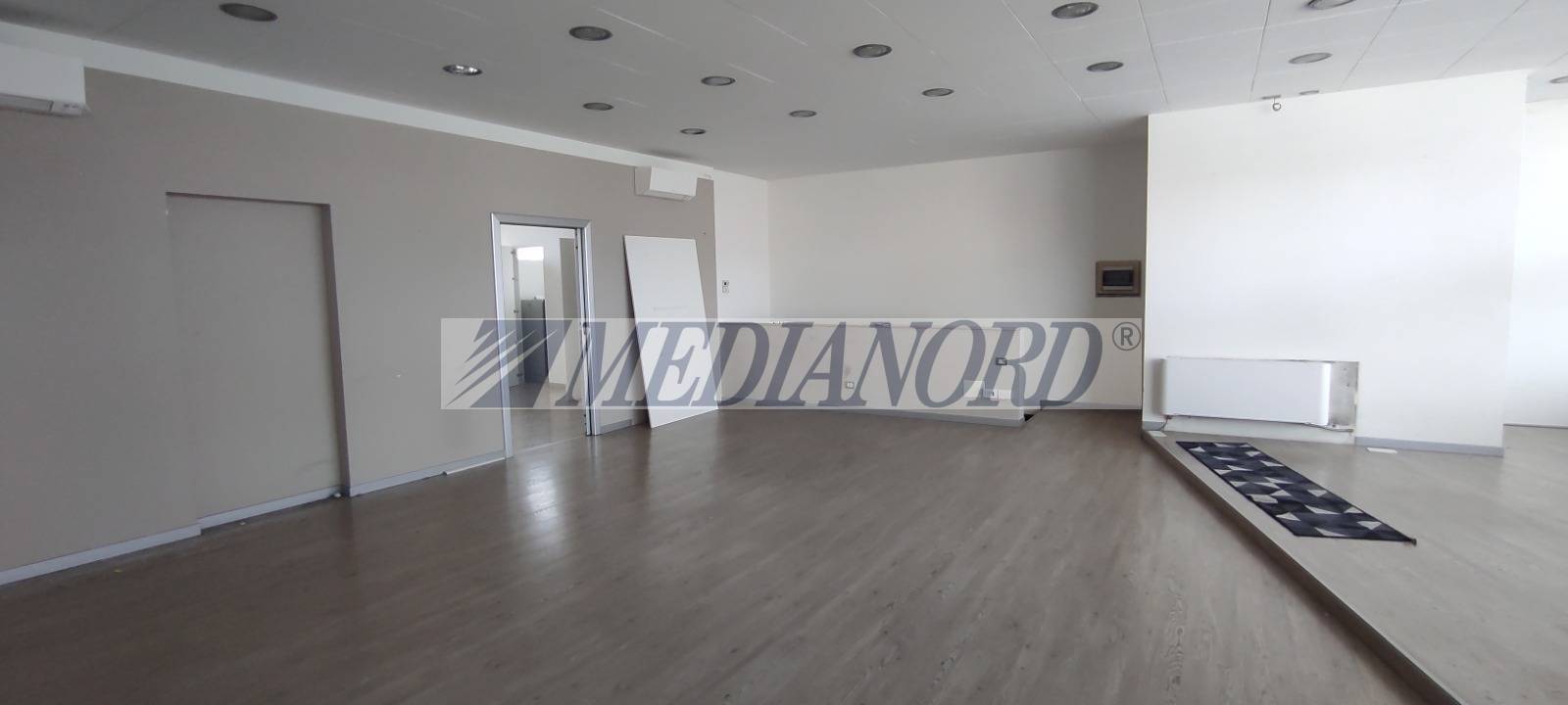 Negozio - Locale Commerciale in Affitto - Foto 2