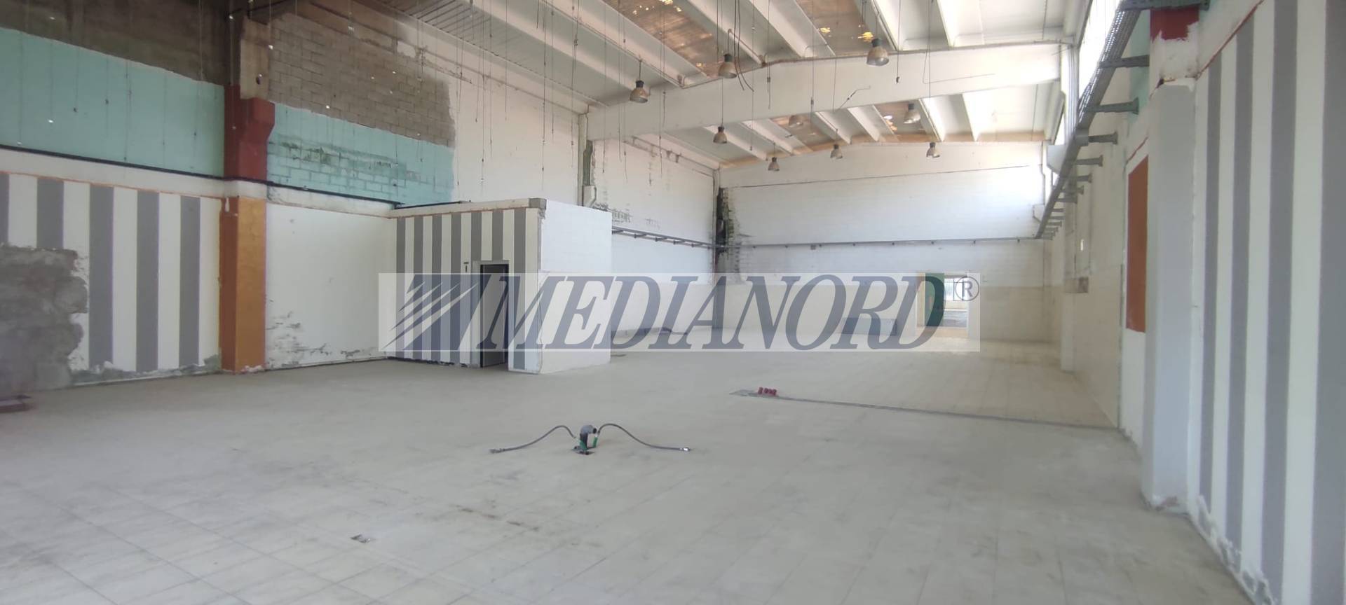 Capannone Industriale in Vendita - Foto 12