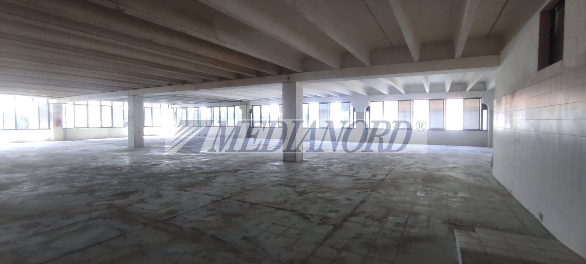 Capannone Industriale in Vendita - Foto 2