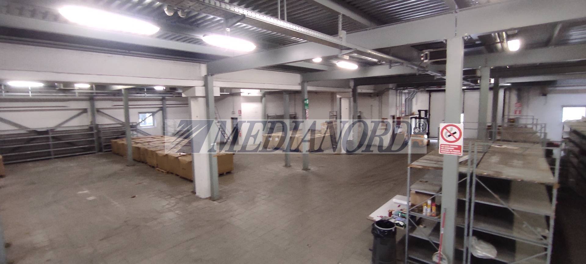Capannone Industriale in Affitto - Foto 13
