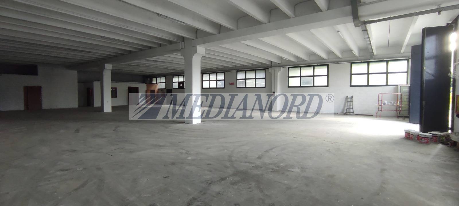 Capannone Industriale in Vendita - Foto 2