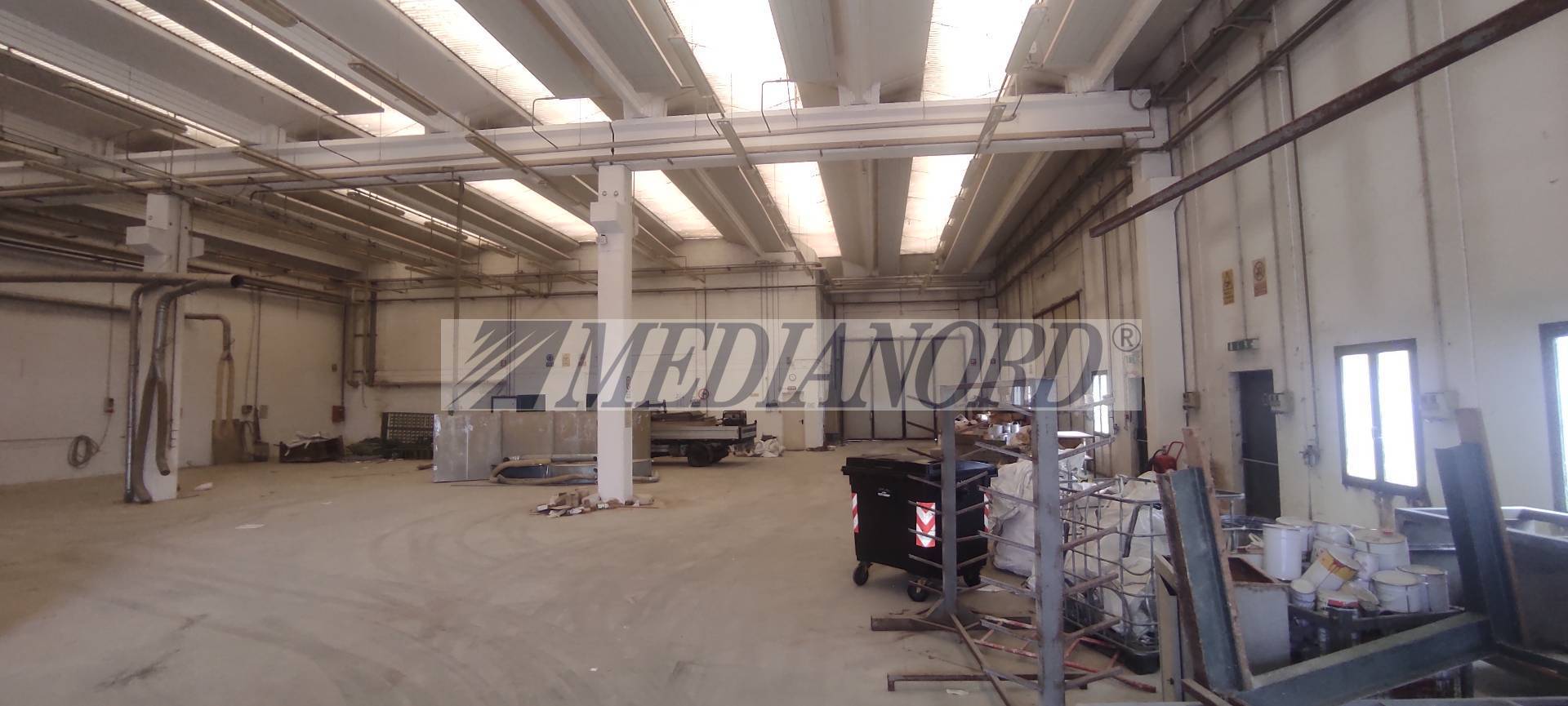 Capannone Industriale in Vendita - Foto 2