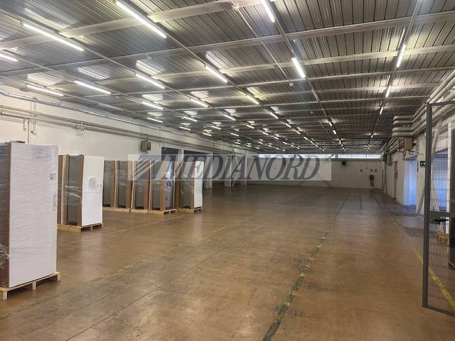 Capannone Industriale in Affitto - Foto 2