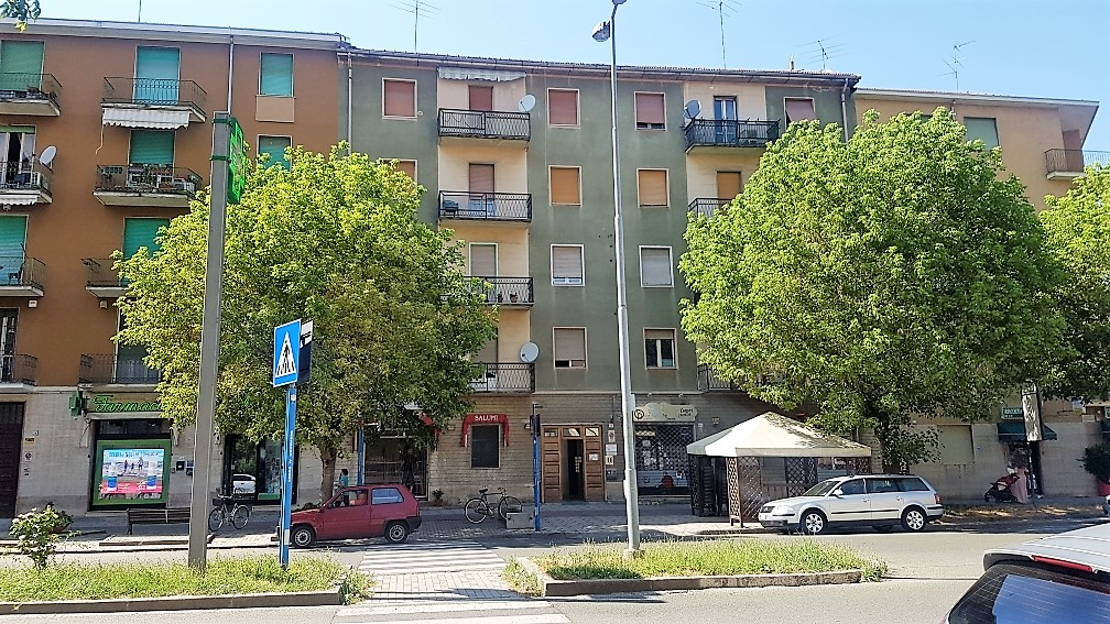  alessandria vendita quart: pista agenzia-studio-casa