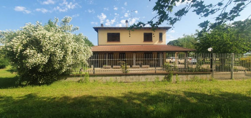 Casa indipendente in vendita a Alessandria (AL)