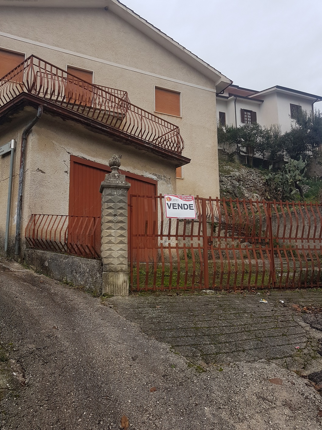 Casa indipendente in vendita a belmonte castello cod 58 for Casa indipendente