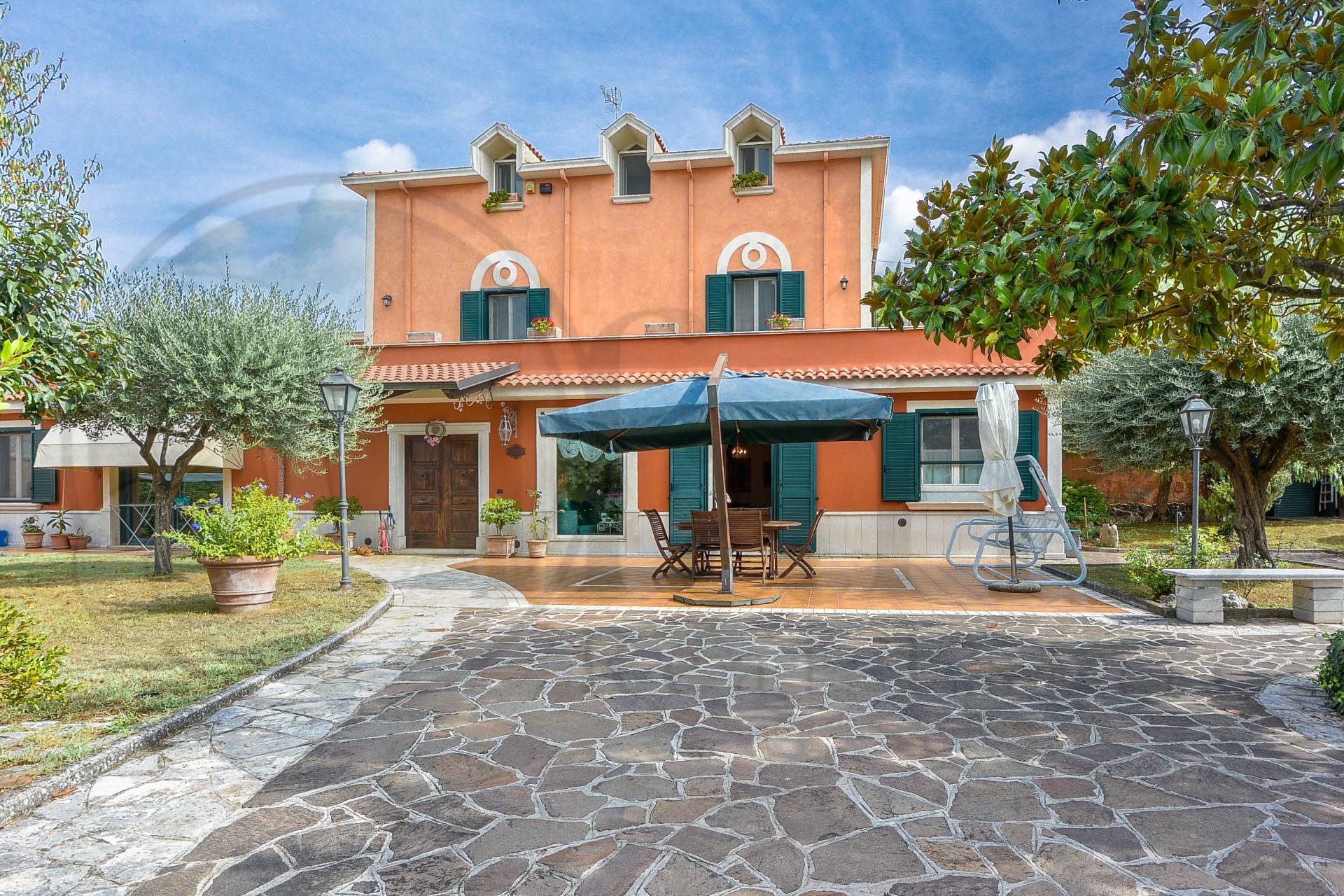  cervaro vendita quart:  societ?-italiana-consulenti-immobiliari-srl-alfano-agency