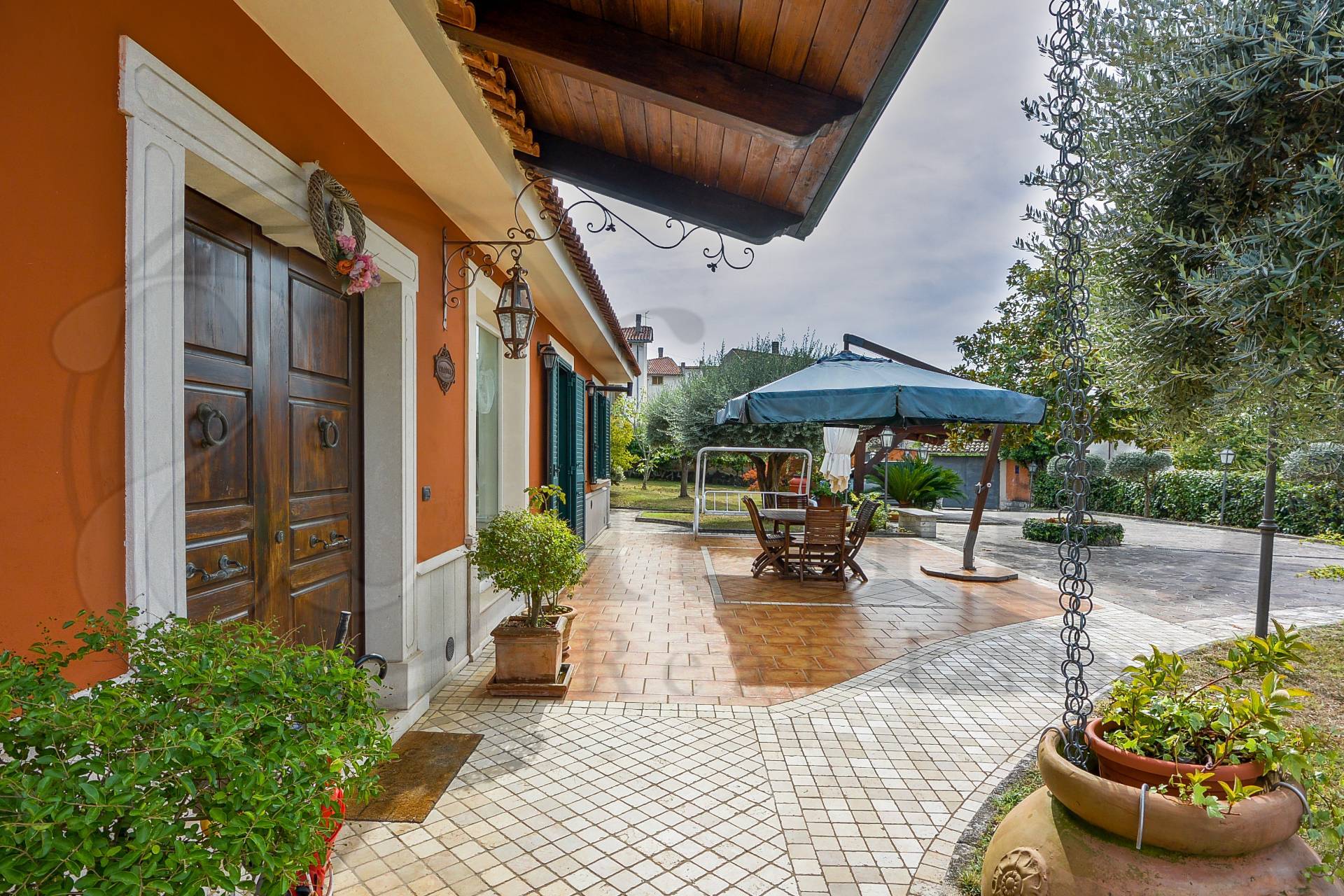 Villa CERVARO vendita    Societ? Italiana Consulenti Immobiliari Srl/Alfano Agency