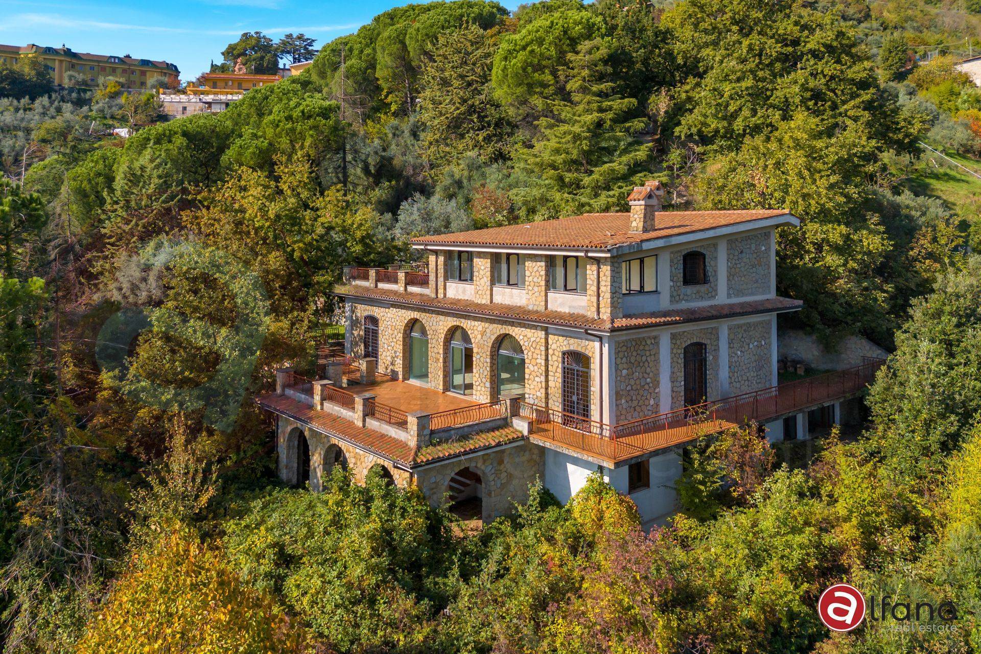 Villa in vendita a Olevano Romano (RM)