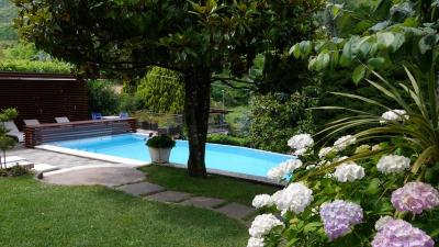 Villa for sale in Atina