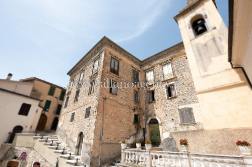 typical historical house for sale in Fontana Liri
